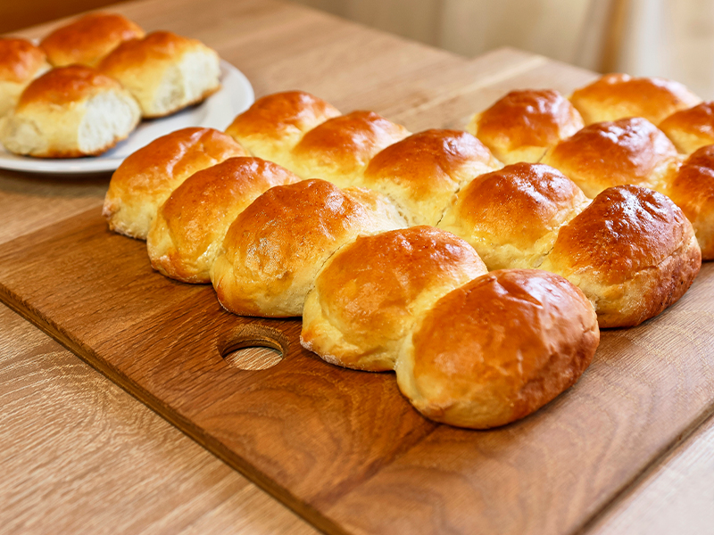 Para empezar puedes dar clic aquí para ver el paso a paso de nuestra exquisita receta de los bollos suaves de leche. Te van a encantar, ya que son súper…