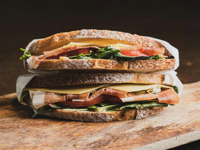 El pan es uno de los alimentos más versátiles y queridos en nuestra vida diaria. Pero más allá de disfrutarlo solo, la clave para hacerlo parte de una alimentación balanceada…